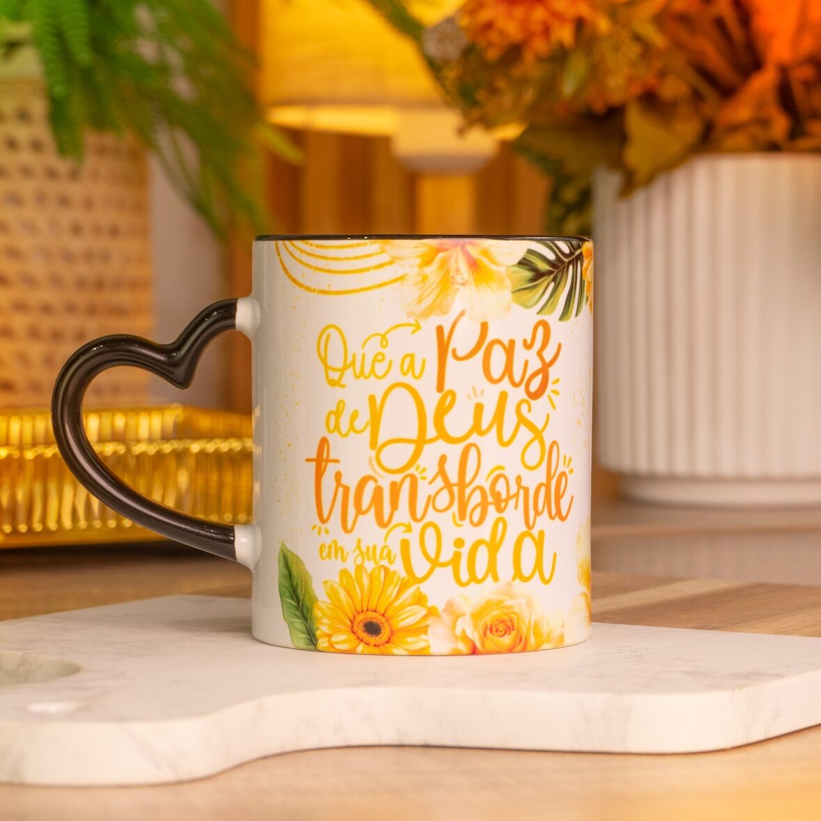 Caneca Porcelana Rosa Coração Mãe Paz de Deus